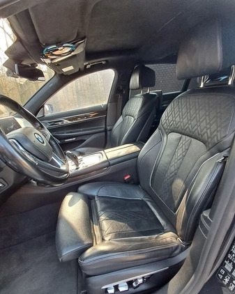 BMW Seria 7 cena 149000 przebieg: 251000, rok produkcji 2016 z Jarocin małe 46